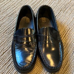 School Issue Simon boys loafer